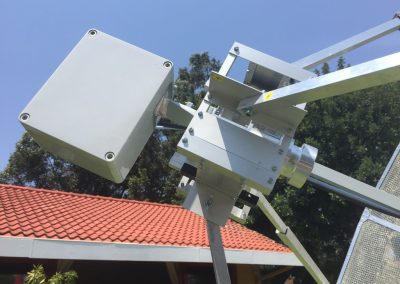 10 GHz feed with WG-switch and preamp in the box